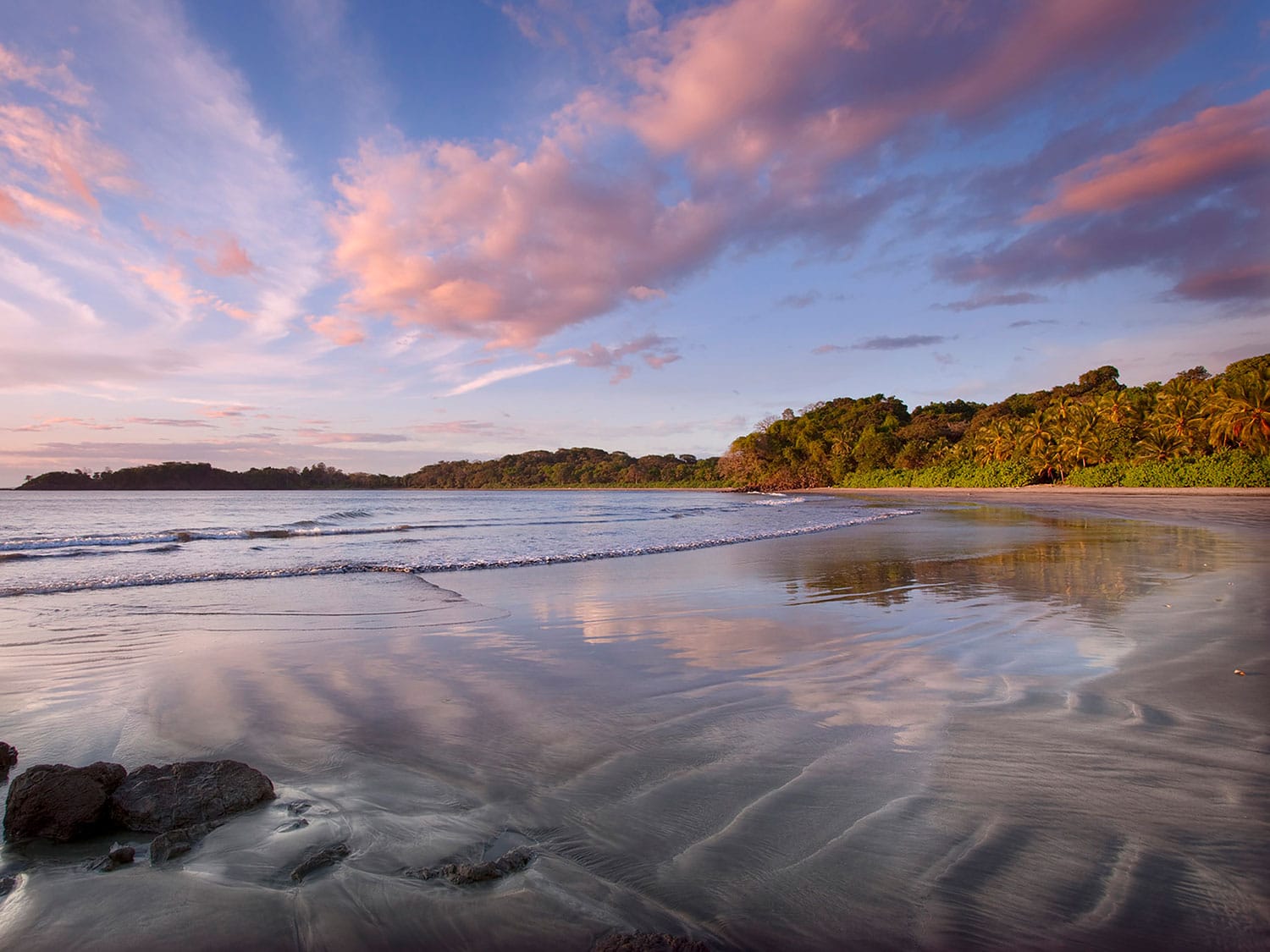 Isla Palenque is an unspoiled destination with marvelous natural beauty.