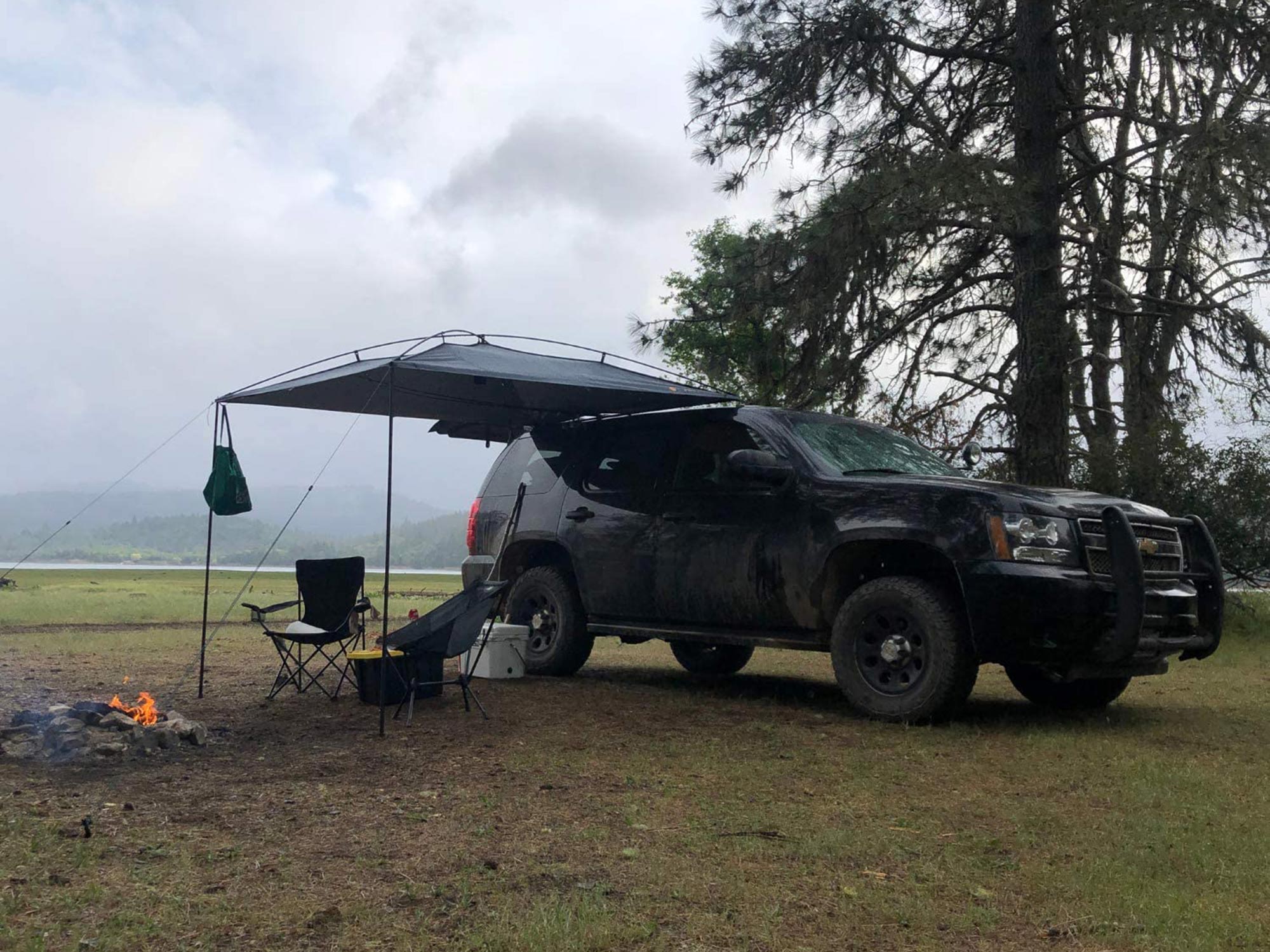 MoonShade Portable Vehicle Awning