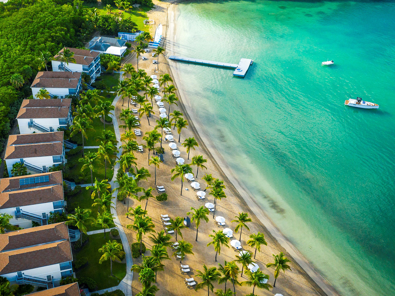 The bay and resort of Carlisle Bay.