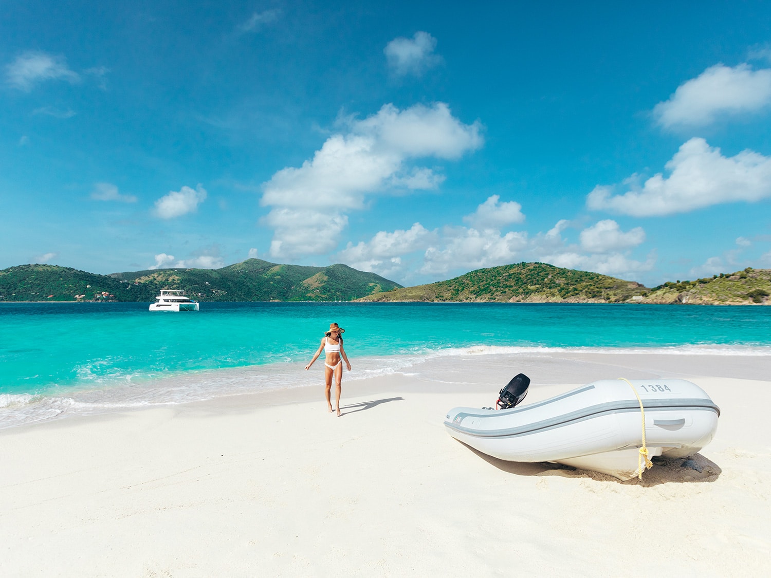 A beach excursion during a British Virgin Islands sailing with The Moorings.