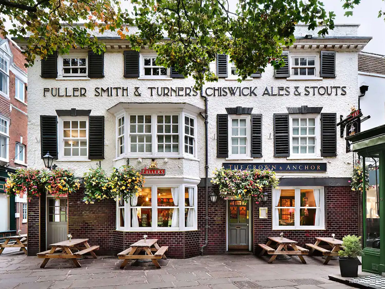 The exterior view of The Prince’s Head pub in Richmond, England, where the Crown and Anchor scenes are filmed for Ted Lasso.