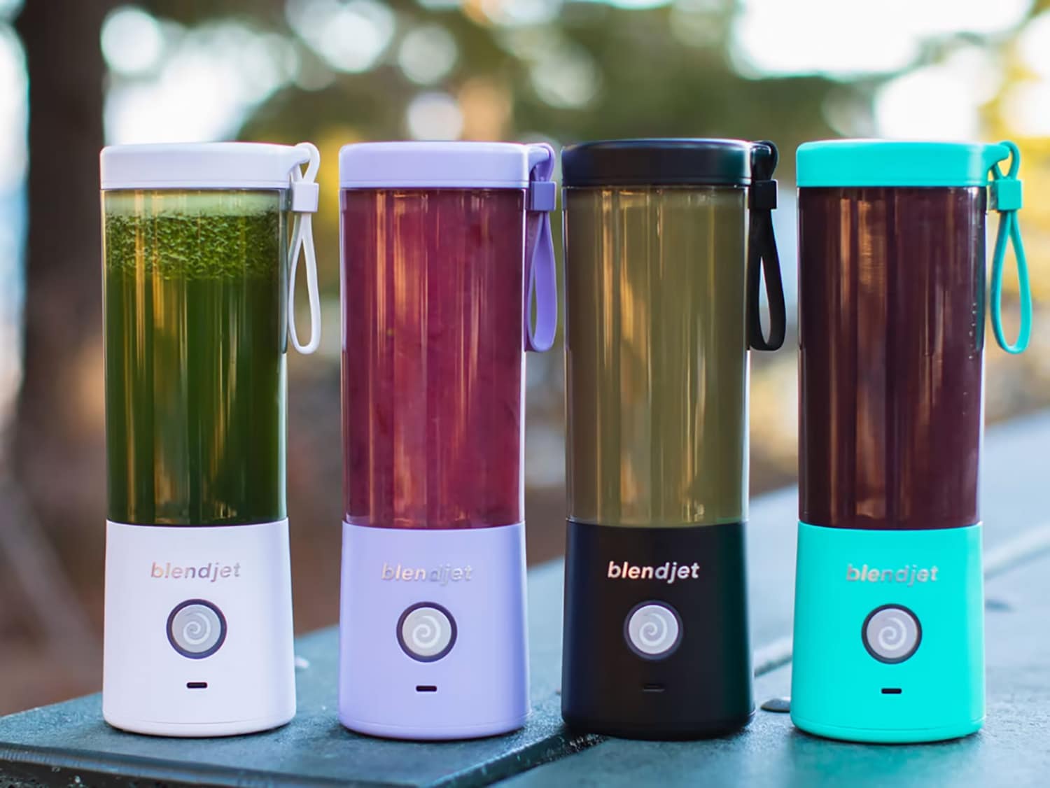 A variety of Blendjet2 portable blenders in different colors.