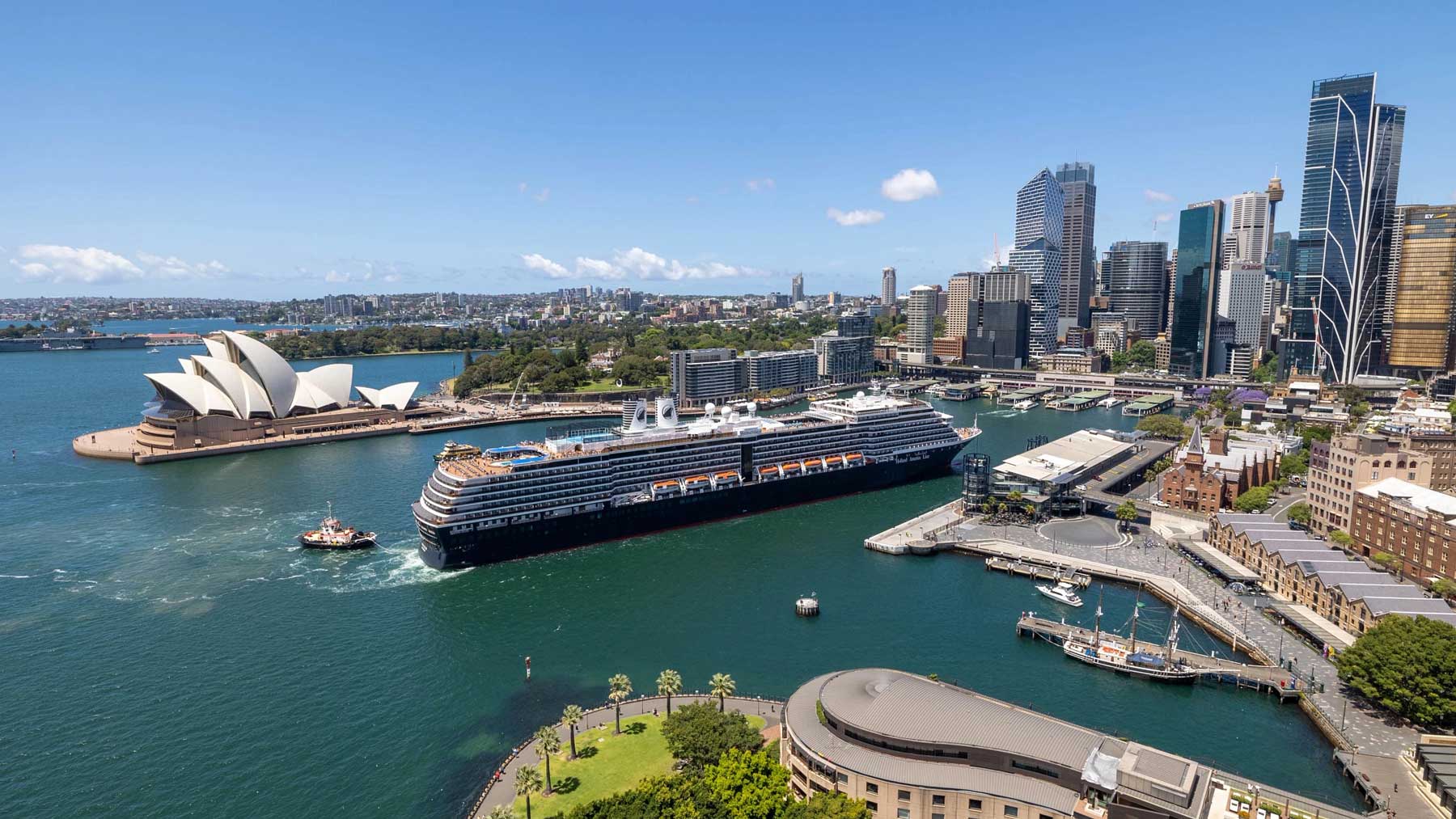 Australia, New Zealand, and South Pacific Collectors' Voyages are ideal for intrepid travelers looking for a longer cruise experience.