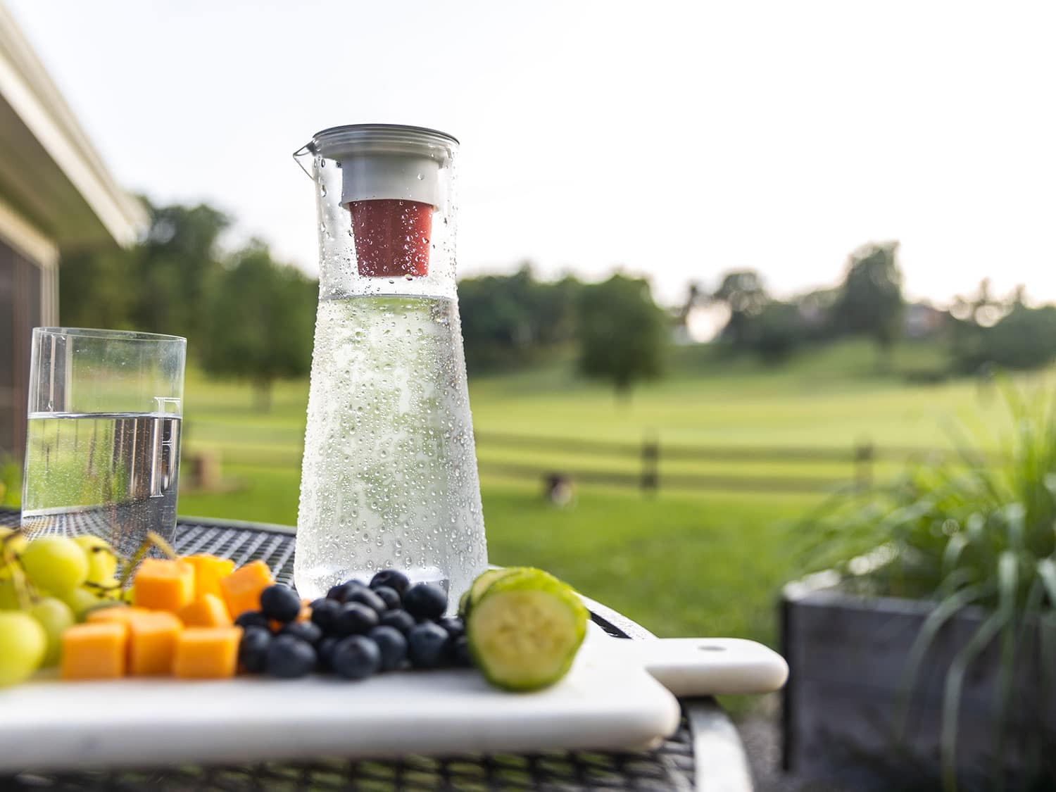 Hydros Water Filter Bottle and Pitcher