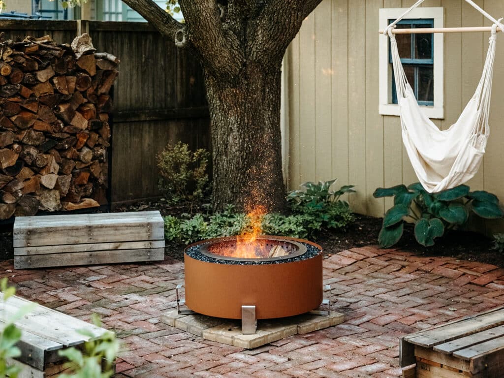 The Breeo Luxeve fire pit